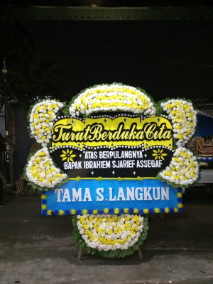 Papan Bunga Duka di Rhee