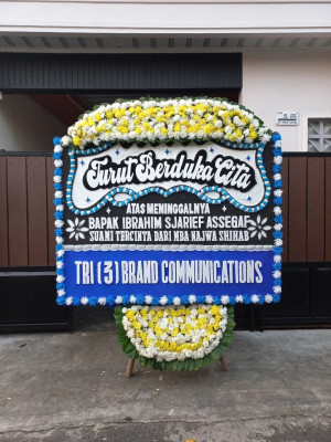 Papan Bunga Duka di Rhee